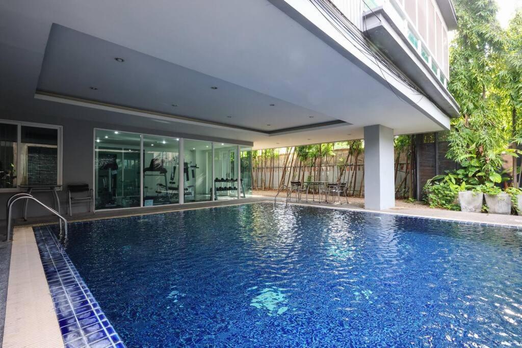 Luxury Living In Heart Of Nimman Apartamento Chiang Mai Exterior foto