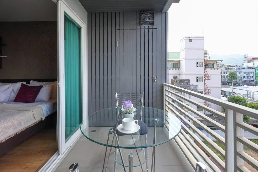 Luxury Living In Heart Of Nimman Apartamento Chiang Mai Exterior foto