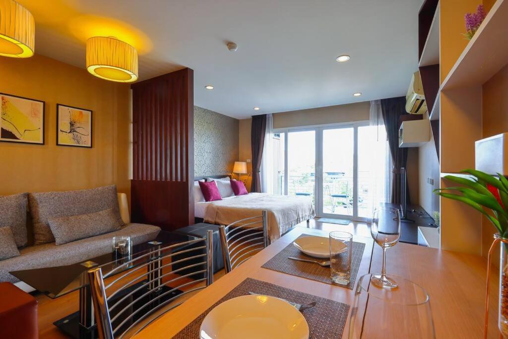 Luxury Living In Heart Of Nimman Apartamento Chiang Mai Exterior foto